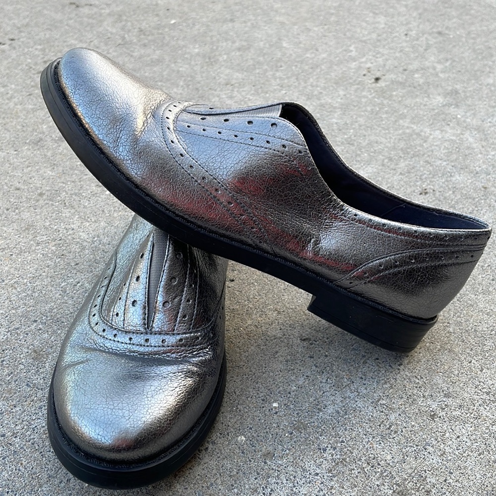 Easy Spirit 360 pewter loafers